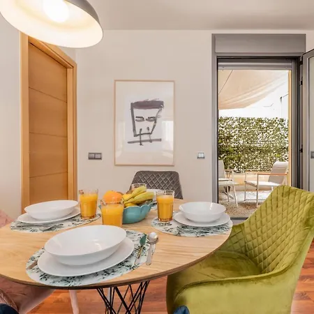 Luxury Apartments In Barrio Palacio Madrid Exterior photo