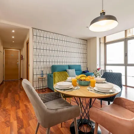 Luxury Apartments In Barrio Palacio Madrid Exterior photo