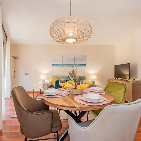 Luxury Apartments In Barrio Palacio Madrid Exterior photo