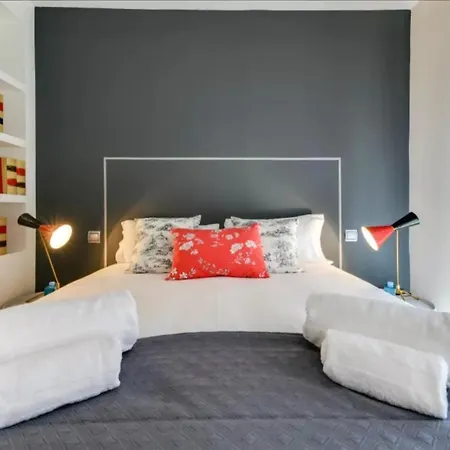 Luxury Apartments In Barrio Palacio Madrid Exterior photo