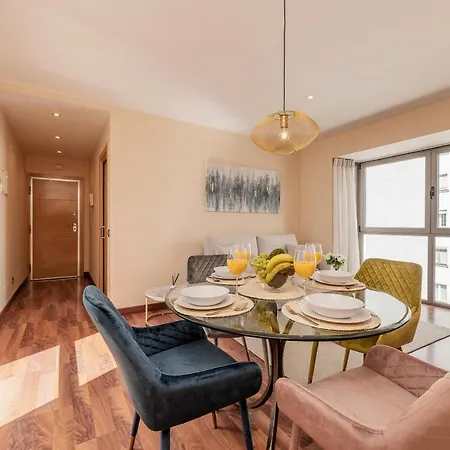 Luxury Apartments In Barrio Palacio Madrid Exterior photo
