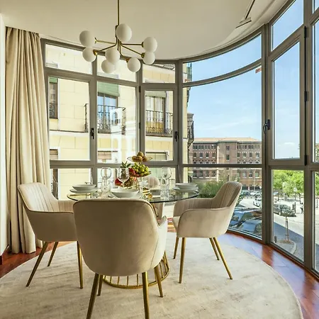 Luxury Apartments In Barrio Palacio Madrid Exterior photo