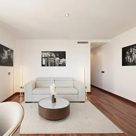 Luxury Apartments In Barrio Palacio Madrid Exterior photo