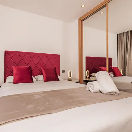 Luxury Apartments In Barrio Palacio Madrid Exterior photo