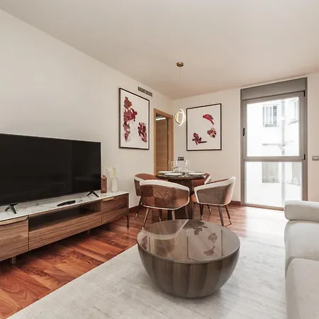Luxury Apartments In Barrio Palacio Madrid Exterior photo