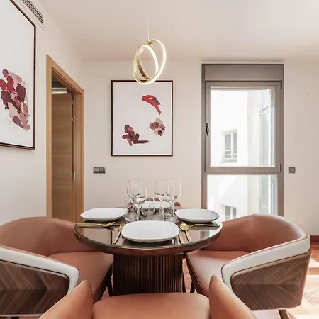 Luxury Apartments In Barrio Palacio Madrid Exterior photo