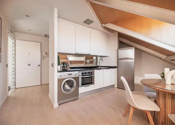 Luxury Apartments In Barrio Palacio