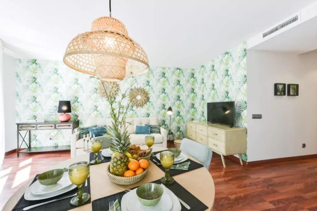Luxury In Barrio Palacio Apartment *