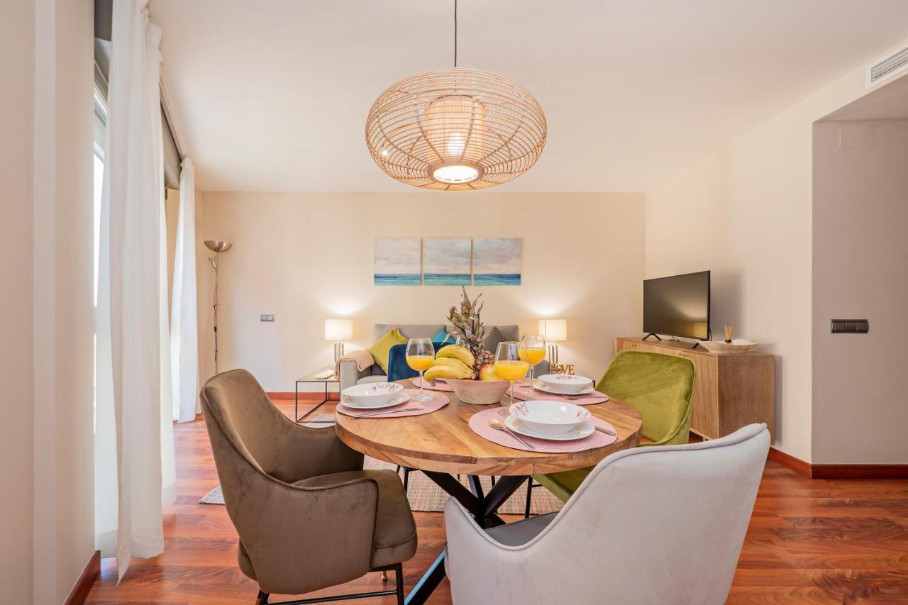 Luxury In Barrio Palacio Apartment