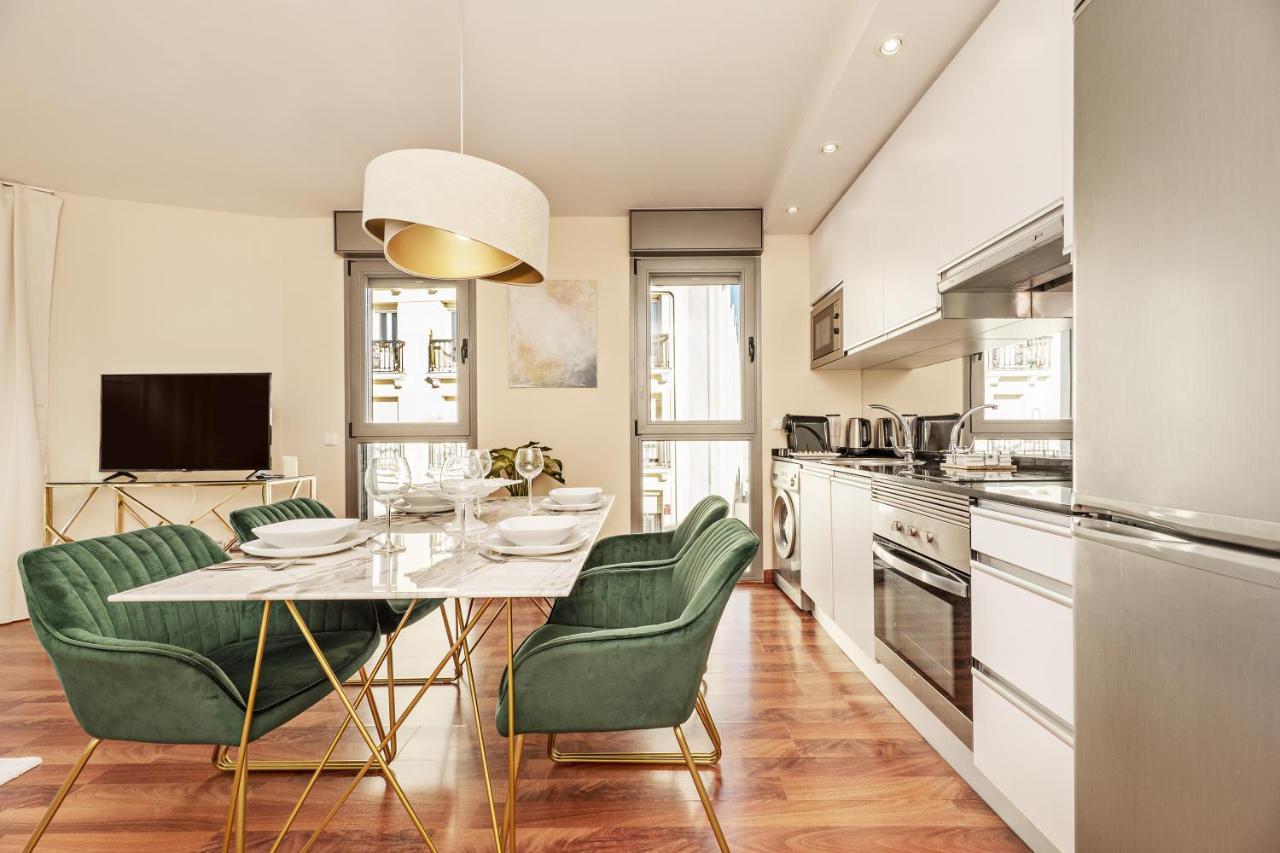 Luxury In Barrio Palacio Apartment *