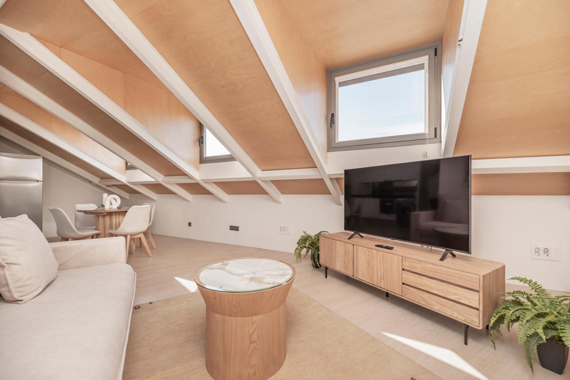 Luxury In Barrio Palacio Apartment