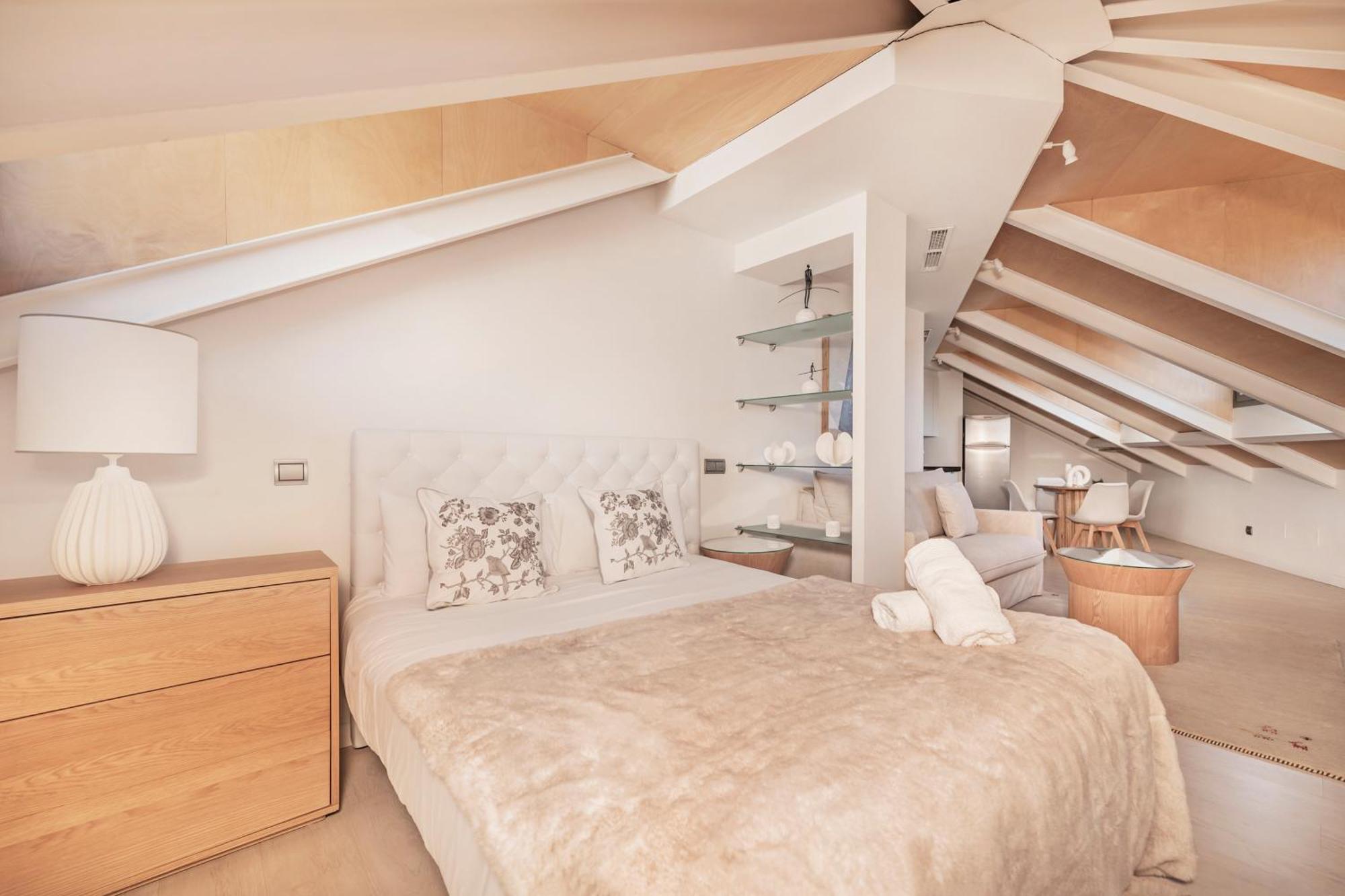 Luxury In Barrio Palacio Apartment *